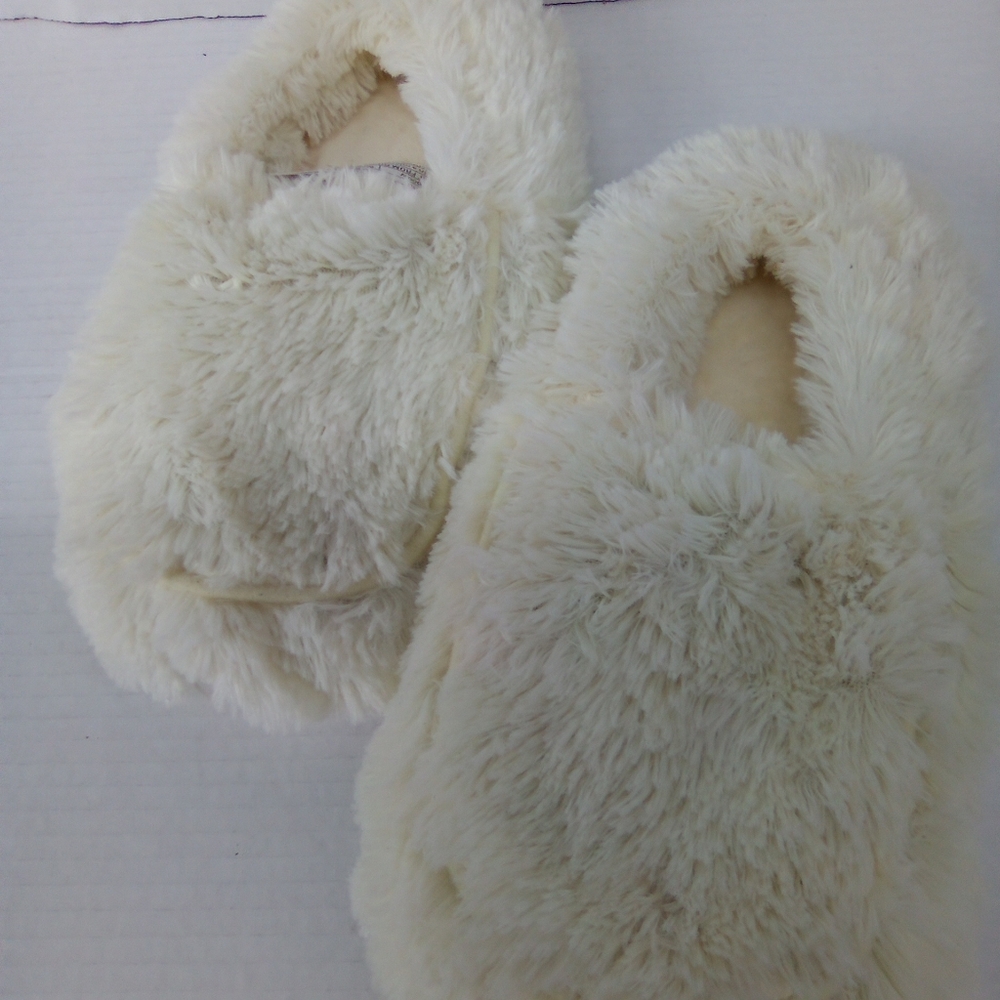 WARMIES. Cozy Cream Women's Slippers MICROWAVE HEAT NEW NO TAG SIZE 9/10 - Picture 3 of 7